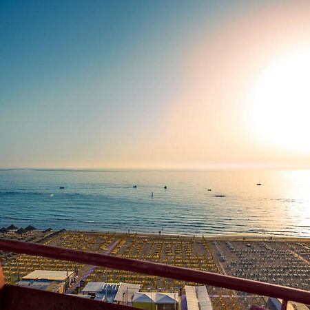 Hotel Atlantic Vista Mare Пезаро Экстерьер фото